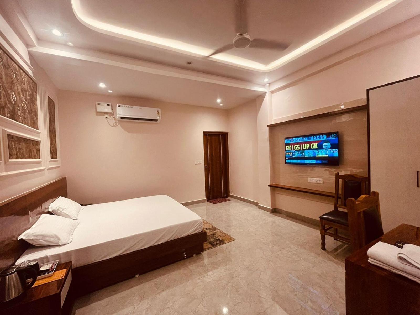 Hotel Ram Anandam Inn Faizabad Exterior photo