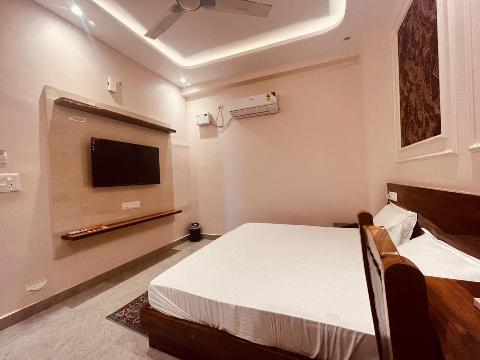 Hotel Ram Anandam Inn Faizabad Exterior photo